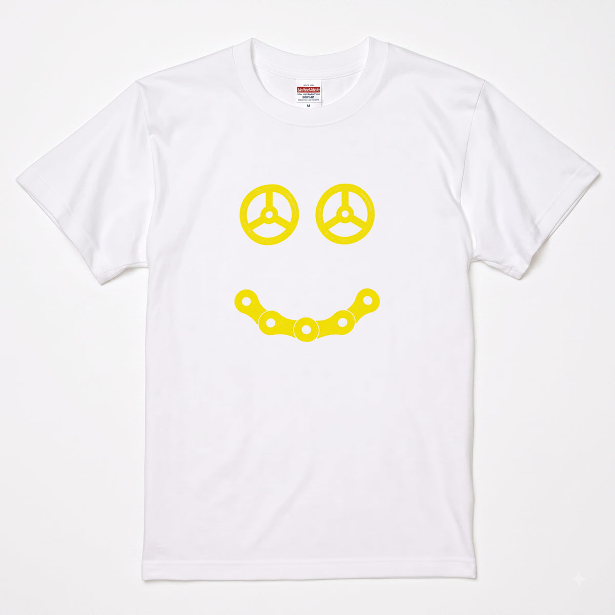 STEERING SMILE | 黄色 スマイル カーステアリング チェーン ミニマル グラフィック Tシャツ【バイク雑貨・普段着・メンズ・オシャレ・ギフトに最適】