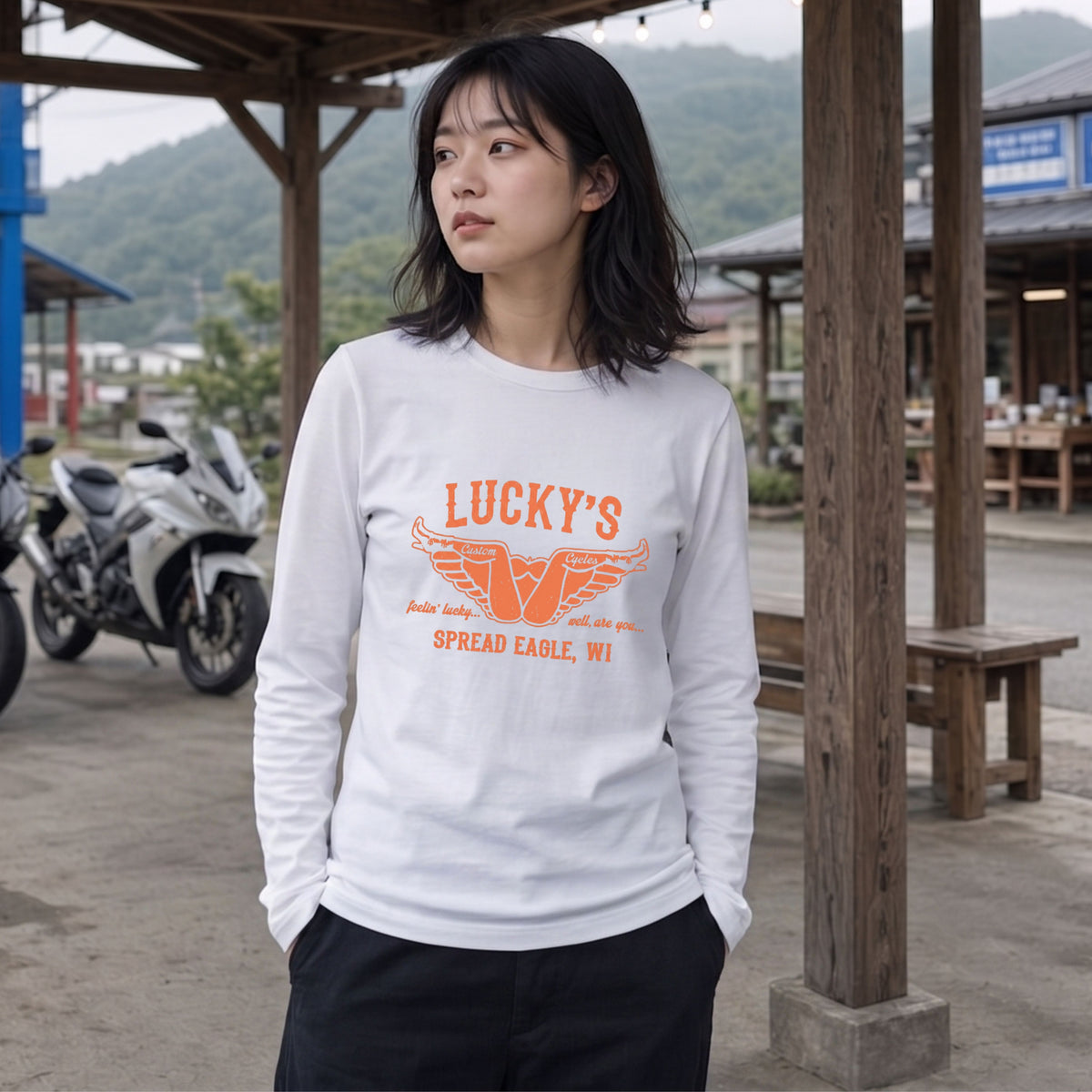 LUCKY'S CYCLES | レトロ アメリカン バイク ガレージ クラシック ロゴ 長袖Tシャツ【バイク好き・ツーリングウェア・普段着・プレゼントに最適】