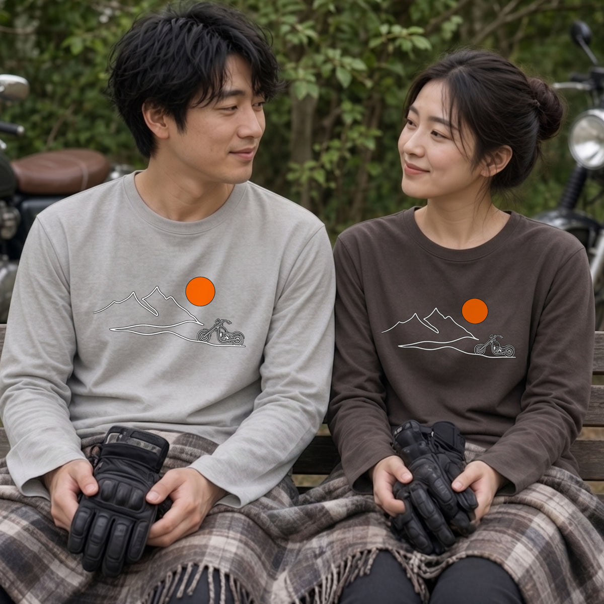 バイク＆マウンテン サンセット ロングスリーブ Tシャツ チョッパー アウトドア バイクウェア カジュアル ライダー ギフト
