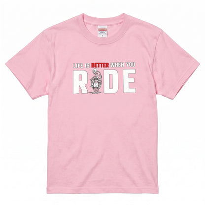 WHEN YOU RIDE | バイクライフ スタイリッシュ タイポグラフィ グラフィック Tシャツ【バイク乗りの日常・ツーリング・オシャレ・ギフトに最適】