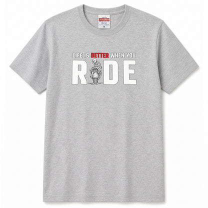 WHEN YOU RIDE | バイクライフ スタイリッシュ タイポグラフィ グラフィック Tシャツ【バイク乗りの日常・ツーリング・オシャレ・ギフトに最適】