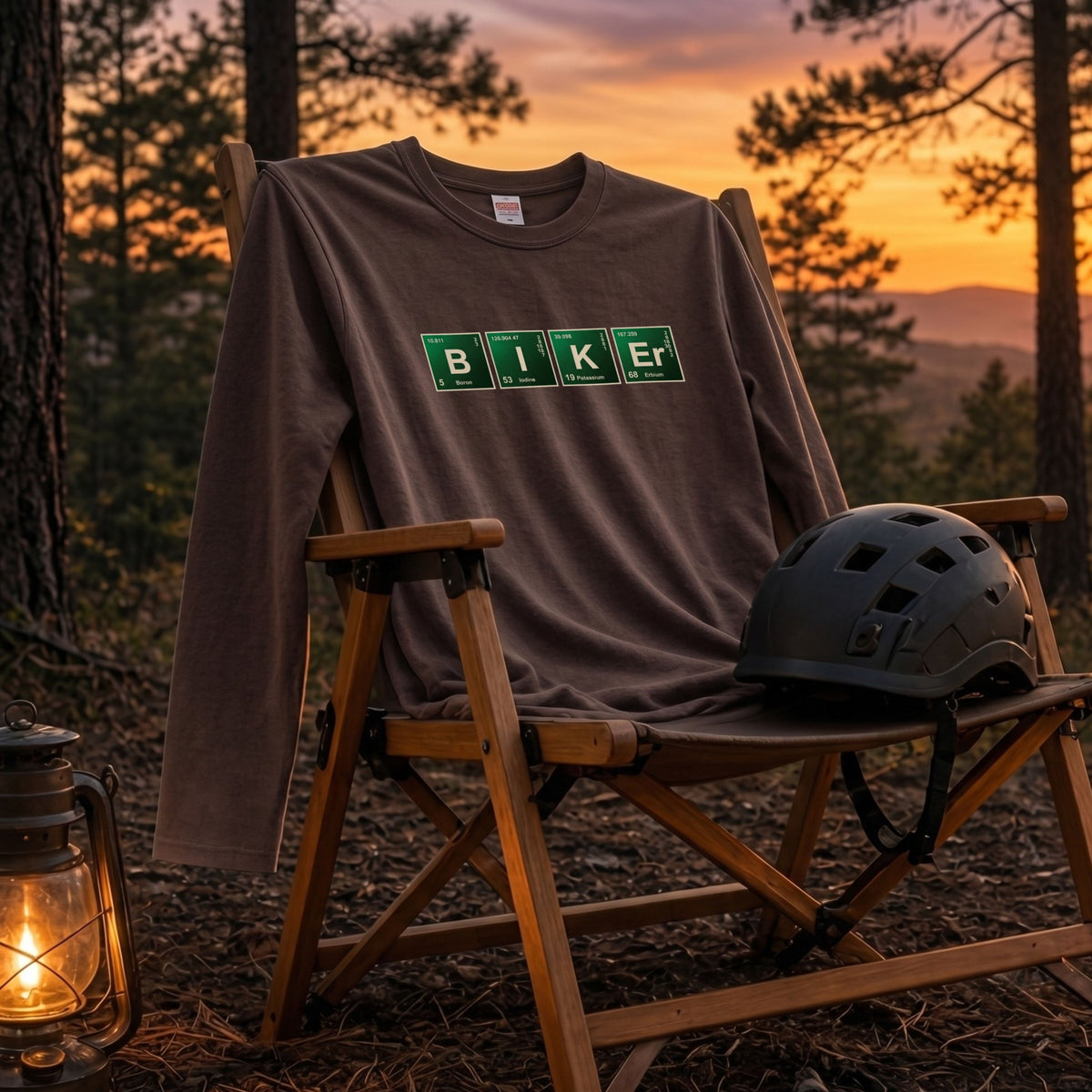 BIKER CHEMISTRY | 周期表 パロディ バイク ライダー 英字 ロゴ 長袖Tシャツ【バイク好き・ツーリングウェア・普段着・プレゼントに最適】