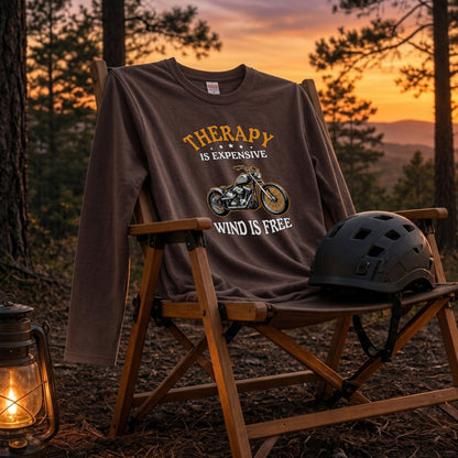 WIND IS FREE | モーターサイクル レトロ イラスト 英字ロゴ 長袖Tシャツ【バイク男子・バイク女子・ストリート・ギフト】