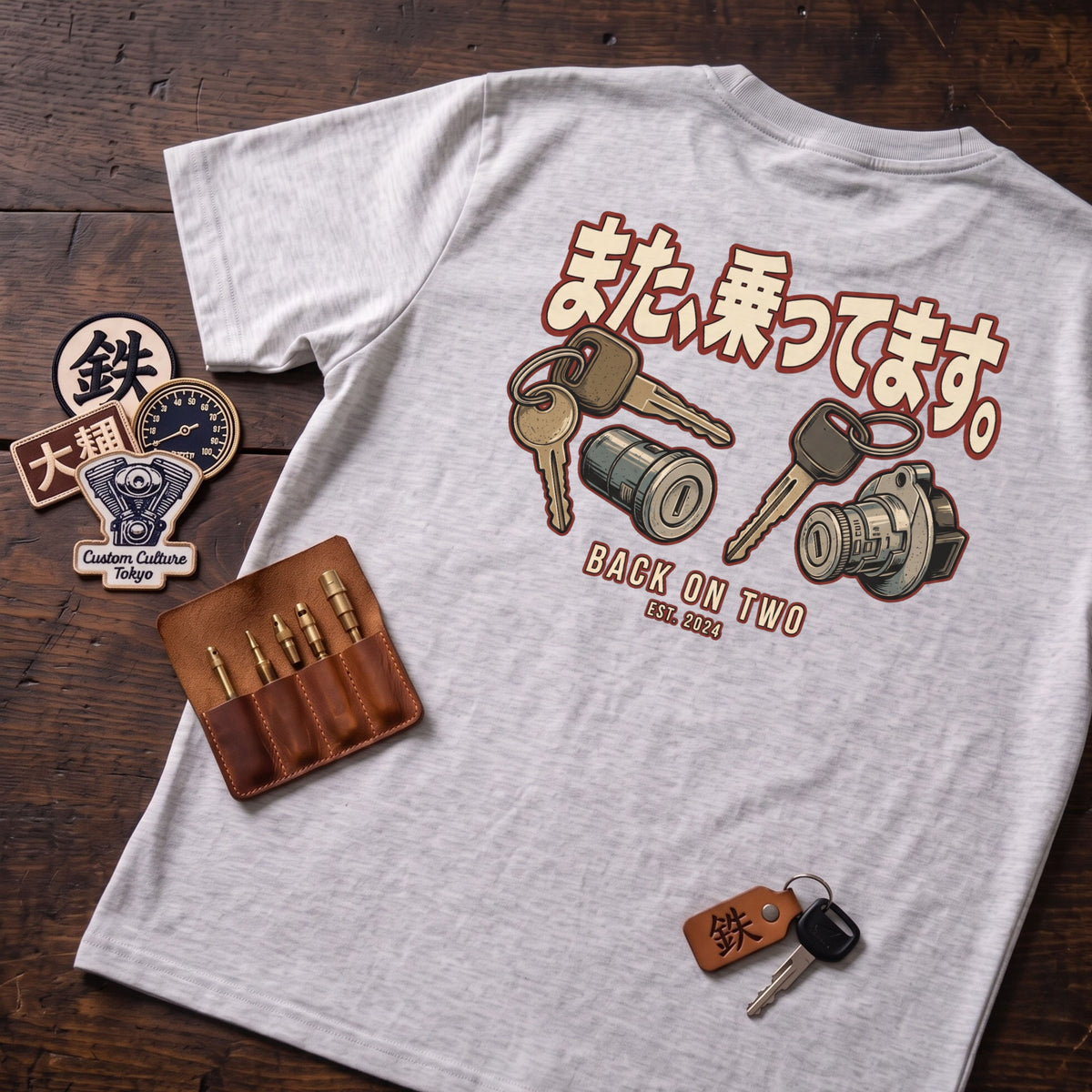 また、乗ってます。 BACK ON TWO バイク バックプリントTシャツ