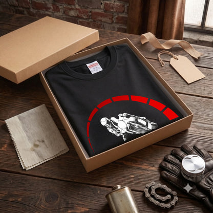 スーパースポーツ | 1N23456 シフトパターン レッドゾーン ライダー Tシャツ【バイク好き・SS・ワインディング・サーキット・誕生日ギフトに最適】
