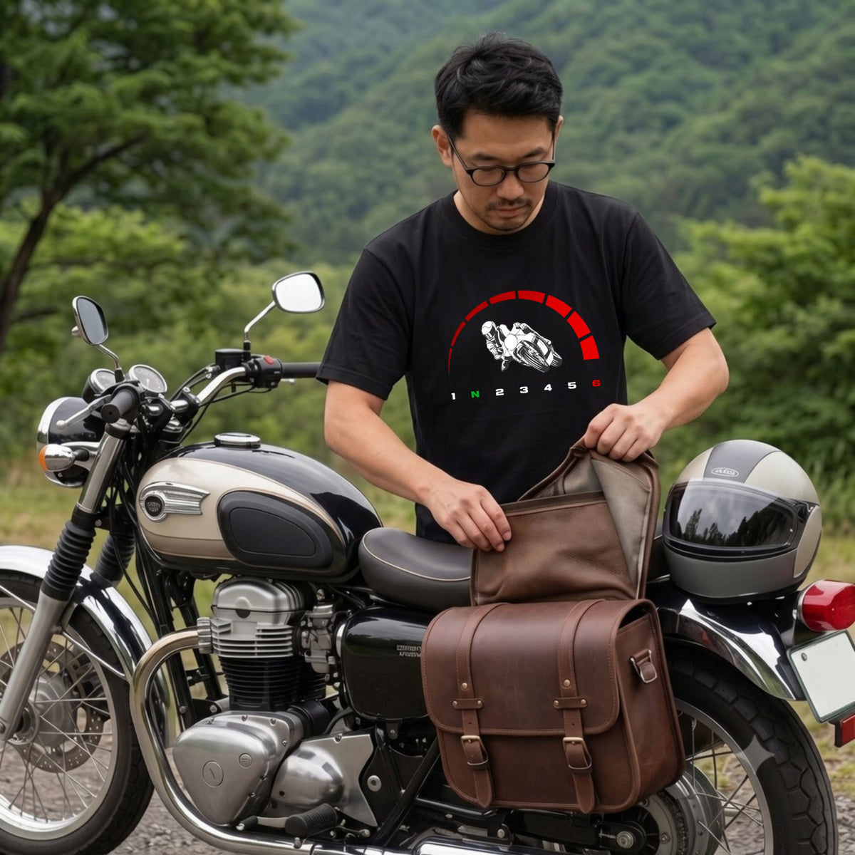 スーパースポーツ | 1N23456 シフトパターン レッドゾーン ライダー Tシャツ【バイク好き・SS・ワインディング・サーキット・誕生日ギフトに最適】