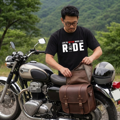 WHEN YOU RIDE | バイクライフ スタイリッシュ タイポグラフィ グラフィック Tシャツ【バイク乗りの日常・ツーリング・オシャレ・ギフトに最適】