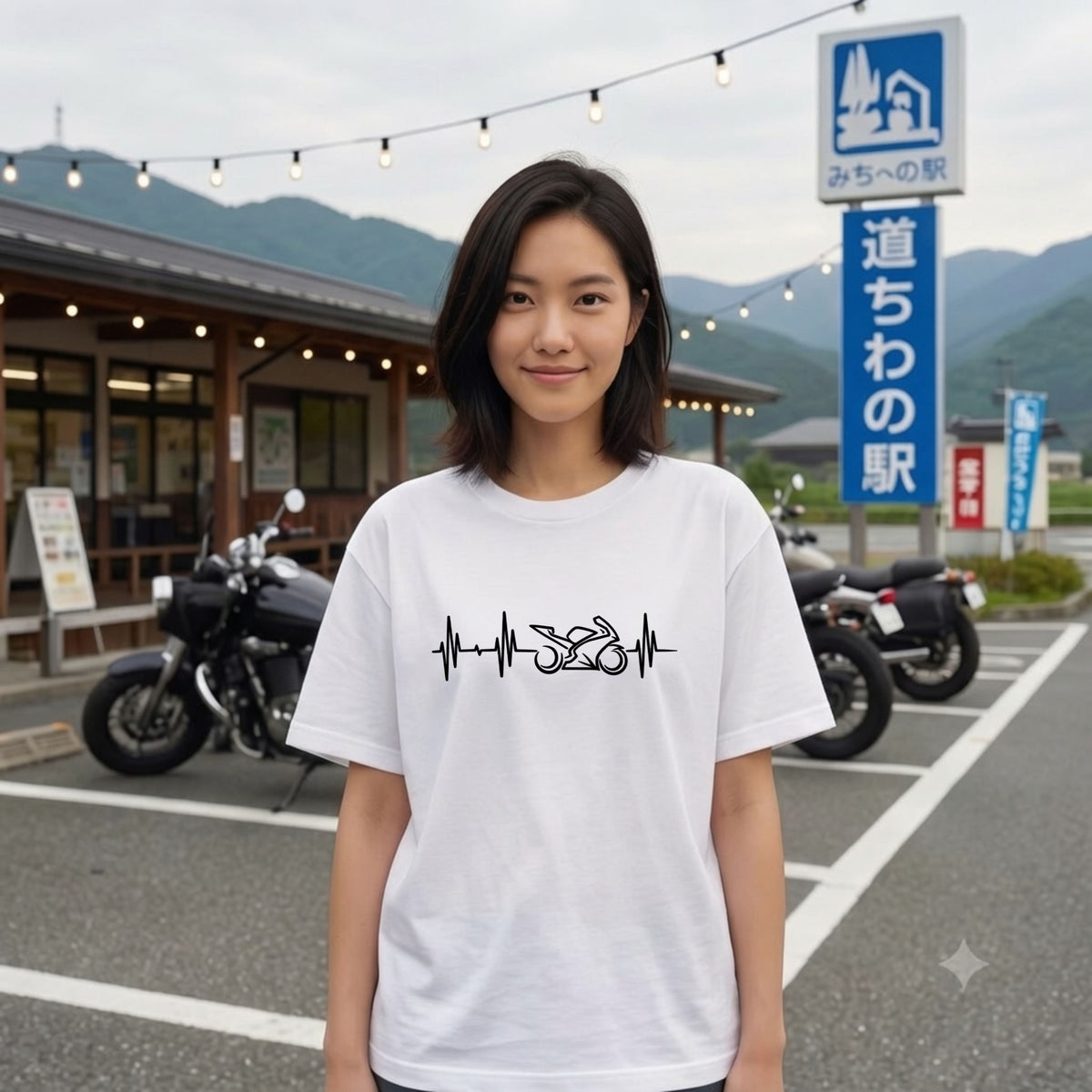 BIKE HEARTBEAT | スーパースポーツ 心電図ライン モノトーン グラフィック Tシャツ【バイク乗りの日常・峠・オシャレ・ギフトに最適】