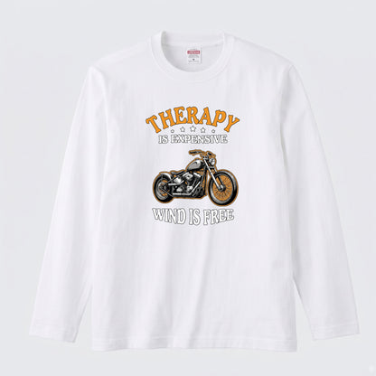 WIND IS FREE | モーターサイクル レトロ イラスト 英字ロゴ 長袖Tシャツ【バイク男子・バイク女子・ストリート・ギフト】