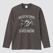 MASTER THE CORNER | モーターサイクル レーサー イラスト 英字ロゴ 長袖Tシャツ【バイク男子・バイク女子・ストリート・ギフト】